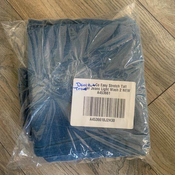 NWT DENIM & CO. EASY STRETCH TROUSER JEANS LIGHT WASH 2T (TALL) - Picture 4 of 6